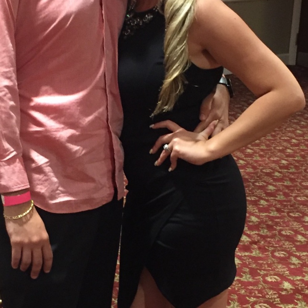 Lulu’s black dress